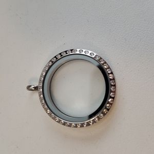 Large silver hinged living locket Origami Owl